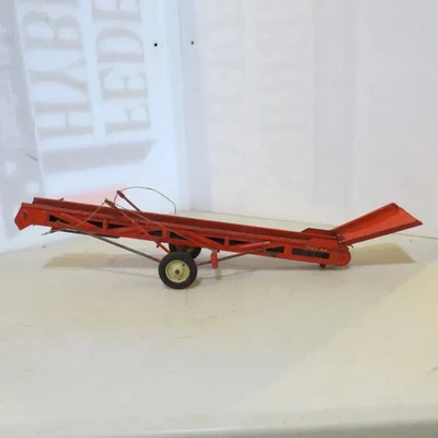 Elevador Tru-Scale feito nos EUA 1960 1/16 TS-410-G2 - Imagem 1 de 4