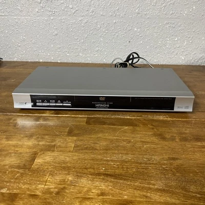 Hitachi DV-P735U funcionando Foto 1 de 3