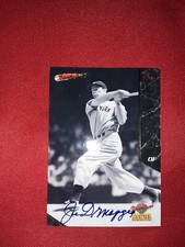 1995 SIGNATURE ROOKIES #JD 2 JOE DIMAGGIO AUTO CARD GUARANTEED 100% AUTHENTIC