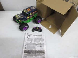 Monster Jam Grave Digger Freestyle Remote Control 1:15 Scale Monster Truck C - Picture 1 of 2
