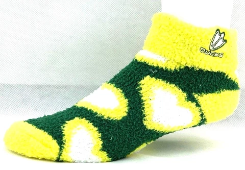 Oregon Ducks Valentines Day Green & Gold Hearts Cuffed Fuzzy Soft Sleep Socks Cover