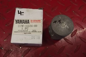 YAMAHA YZ80 PISTON 1983 +.5mm OVERSIZE 22W-11636-00 NOS REF4 - Picture 1 of 3