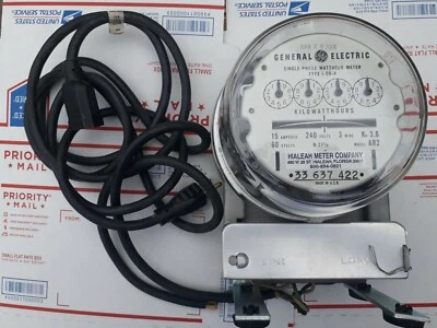 Medidor de electricidad vintage GE monofásico Watthour I-50-A modelo AR2  Foto 1 de 4