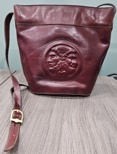 Fendi 131 secchiello borsa a tracolla in pelle bordeaux