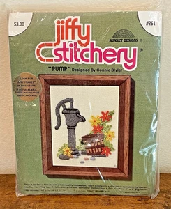 Bomba de punto de cruz vintage Jiffy Stitchery #261 Connie Blyler nueva sellada de colección 1975 - Imagen 1 de 7