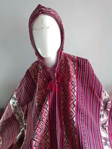 Peruvian Poncho unisex - warm winter - Medium to large- red - Picture 1 of 9