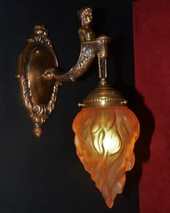 Vintage französischer Guss Bronze & handgeformtes Glas figural Wandleuchte Scone C-1920s - Bild 1 von 18