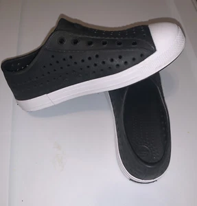 Skechers Black Plastic Everywhere Shoes-easy off & on slip-on Size 3 - Picture 1 of 5
