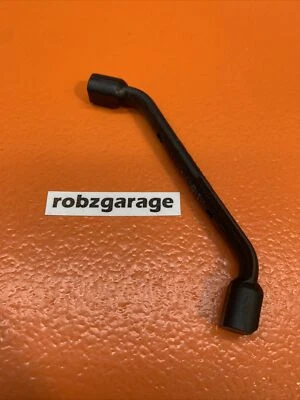 OEM STIHL PISTON STOP LOCKING TOOL 0000-893-5903 009 L 020 T MS192 T MS200T -B69 - Image 1 of 4