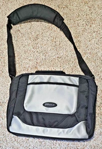 Targus Portable DVD Player Travel Case DVD301-02 - Picture 1 of 1