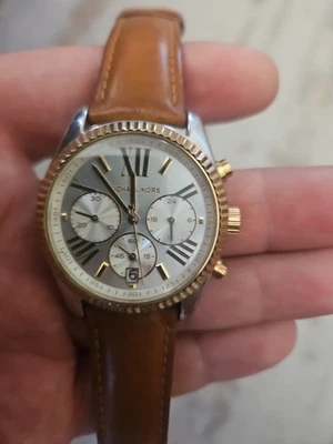 MICHAEL KORS Lexington Chronograph Women's Watch - 50% OFF RETAIL PRICE - Image 1 of 4