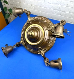 Lámpara colgante de bronce y latón C.1925, 4 enchufes de unión, interruptor de paleta - Imagen 1 de 14