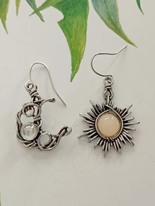 New 💕Vintage Style Art Deco Drop Earrings Antique silver Plated Moon Sun 🌞 - Picture 1 of 5