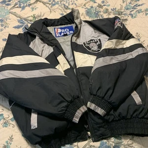 Vintage Pro Player Large Raiders Jacket Men's Large 90s Full Zip Puffer NFL - Picture 1 of 7
