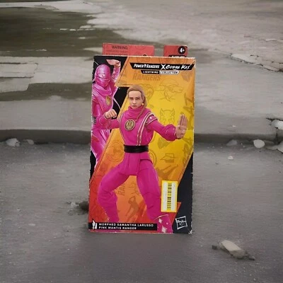 Power Rangers CobraKai Lightning Collection Morphed Samantha LaRusso Pink Mantis Foto 1 de 4