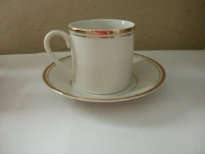 VTG BAMBERGER'S HOT TEA/EXPRESSO CUP & SAUCERS (8) PIECE SET (BEIGE W GOLD TRIM) - Picture 1 of 6