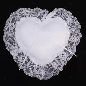 Romantic White Lace Bow Heart Shape pillow insserts - Picture 1 of 12