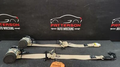 Hyundai Genesis 2012 sedán cinturón de seguridad delantero izquierdo y derecho retractor bronceado Foto 1 de 4