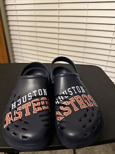 FOCO Houston Astros Sandles Men’s Size Medium 9-10. Never worn without tags.