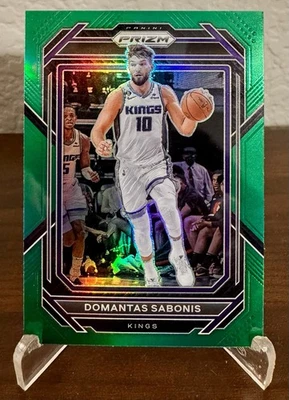 2022-23 Panini Prizm Domantas Sabonis #143 Green Prizm - Sacramento Kings - Image 1 of 2