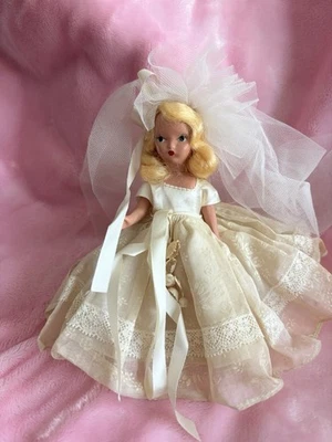 Кукла Nancy Ann Storybook пластиковая блондинка невеста раскрашенное лицо низ коробки ярлык - Изображение 1 из 4