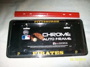 MARCO AUTOMÁTICO CROMADO PITTSBURGH PIRATES, SOPORTE DE PLACA - Imagen 1 de 3