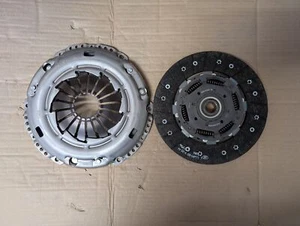 LuK 624 2410 09 Clutch Set RepSet For VW T4 Transporter 2.5 TDI 111 kW 151 PS - Picture 1 of 3