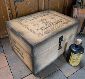 HOLZKISTE OLD VICTORIAN GIN BARKISTE für FLASCHEN GLÄSER GESCHENKBOX REISEBAR - Bild 1 von 3