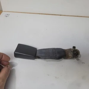 Toyota Tercel 1995-1999 Seat Belt Buckle REAR FREE SHIP !!!! 95 96 97 98 99 - Picture 1 of 5