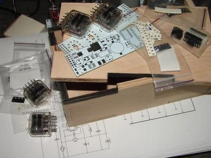 Nixie tube clock kit 2.3 with IN-12 Tubes in wood box - Picture 1 of 4
