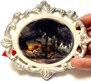 Thomas Kinkade Kurt Adler Porcelana Adorno de Navidad 4” Luminoso Escena de Invierno - Imagen 1 de 7
