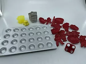Vintage Baking Lot Cookie Cutters Tart Mini Pie Pans Wilton Mini-Muffin Pan Tin - Picture 1 of 11