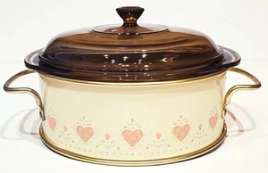 Corelle FOREVER YOURS Pink Hearts Metal Base Holder Pyrex 2 QT Casserole Corning - Picture 1 of 6