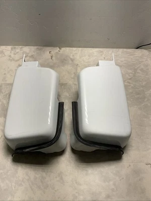 06 - 10 Hummer H3 Left Right Air Intake Duct Cowl Cover Hood Cap Pair White OEM - Image 1 of 4