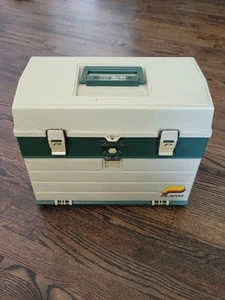 Plano Vintage 787 Large Flip Top 4 Tray Fishing Tackle Box With Latches - Picture 1 of 9