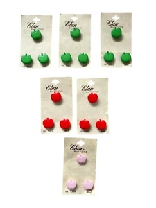 Elan Vintage Apple Buttons Red Green Pink Deadstock on Cards Retro Teacher - Picture 1 of 3