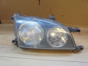 TOYOTA AVENSIS 1997-2000 OFFSIDE DRIVER SIDE FRONT LAMP LIGHT HEADLIGHT - Picture 1 of 1
