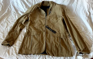 Brompton Oratory Jacket: High-Tech Jacket With Old-World Style - Bild 1 von 8