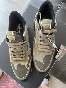 Valentino Garavani Men's Camouflage Rockrunner Multi Color Sneakers Size 10 - Picture 1 of 5