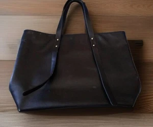 Forever 21 Tote Large Faux Leather Black~ EUC - Picture 1 of 4