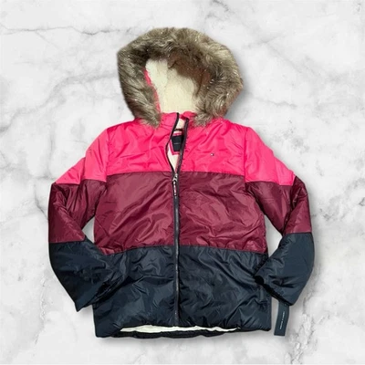 NUEVO CON ETIQUETAS Tommy Hilfiger Chaqueta acolchada con capucha forrada de vellón rosa joven niña talla XL Foto 1 de 4