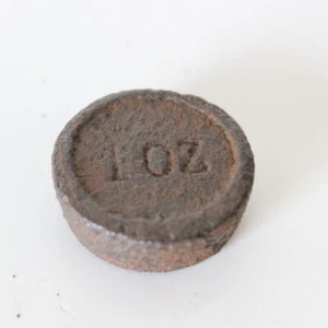 Peso Antico in ferro 1 oz per bilancia da cucina vecchio inglese d'epoca rotondo - Picture 1 of 2