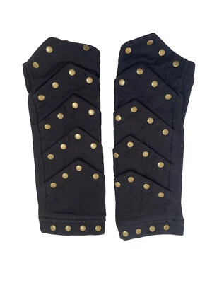 Poizen Industries Escala Negra con Mangas Calentabrazos Tachonadas de Bronce Foto 1 de 4