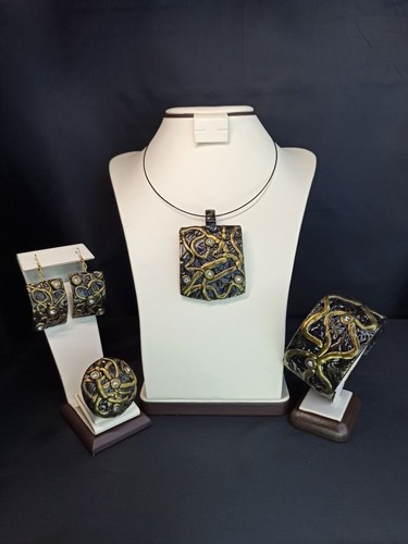 VETEMENTS Set gioielli in argilla polimero fatti a mano · Set nero oro · n. 25