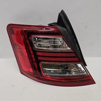 Luz trasera LED exterior lado conductor izquierdo Ford Taurus 2013-2019 OEM Foto 1 de 4