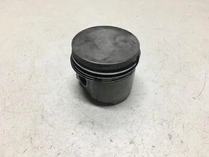 15852-21110, 14541-21050 KUBOTA ENGINE PISTON AND RINGS - Picture 1 of 4