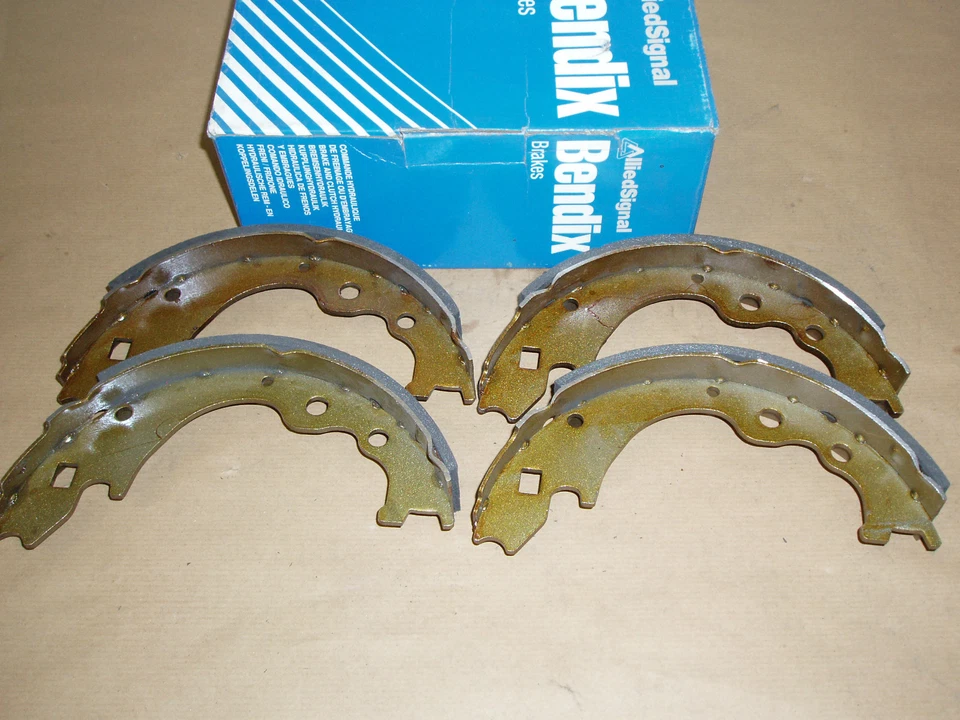Mazda Econovan 2.0D 1985 - 1991 361248B Bendix Rear Brake Shoes - Image 1 of 1