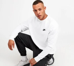 Sudadera polar Nike Sportswear Club cuello redondo para hombre - Imagen 1 de 57