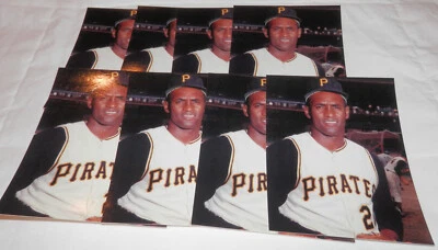 Roberto Clemente 8 COUNT Postcards Notecards Pittsburgh Pirates Hall of Fame - Image 1 of 4