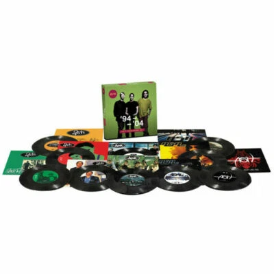 ASH '94 - '04 Die 7" Singles Box Set Cofanetto 10x7" Numeriert Neu - Bild 1 von 2